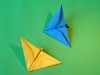 Papier-Flieger falten