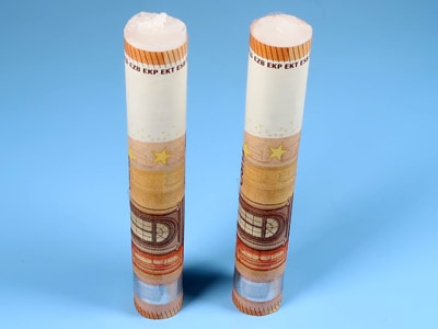 Geldscheine verpacken