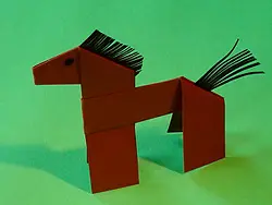 ein Pferd aus Tonpapier basteln