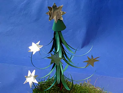 einen Weihnachtsbaum basteln