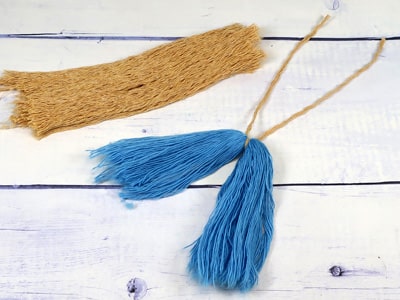 Puppe aus kämmbarer Wolle basteln