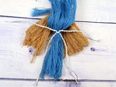 Arme und Beine verknoten